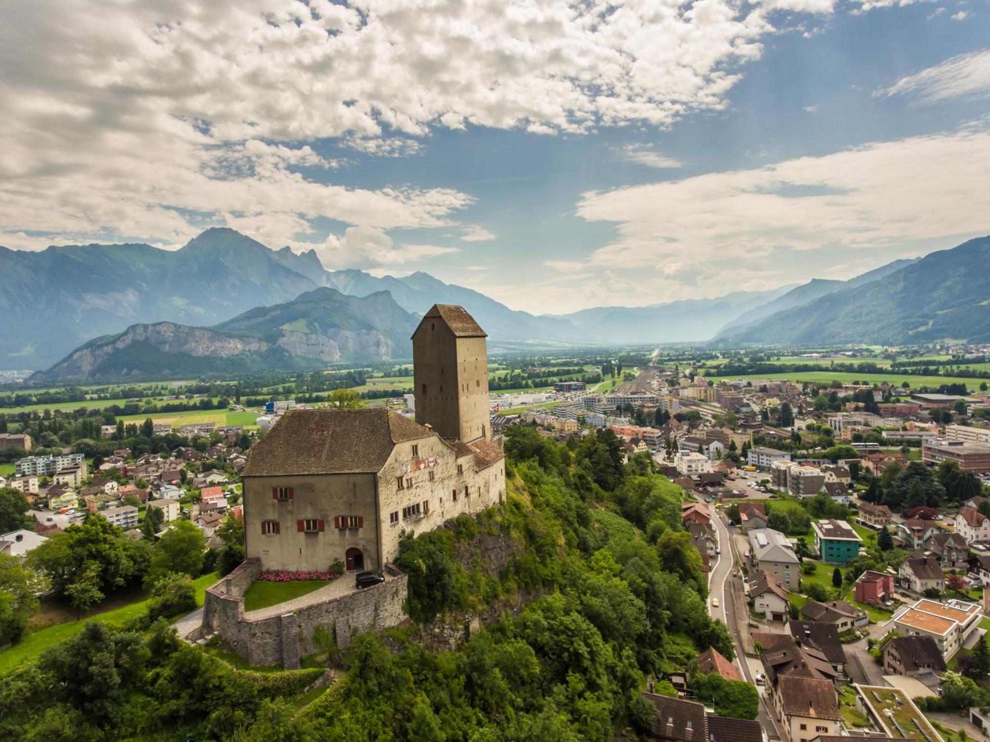 Hotel Franz Anton Sargans Bagian luar foto